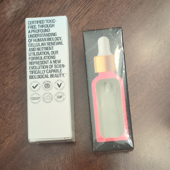 B27-Luxury Skincare Trio: Collagen Soap, Brightening Serum & Retinol Serum - Picture 5 of 7